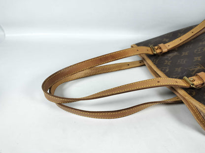 LOUIS VUITTON Monogram M42236 Bucket GM Handbag