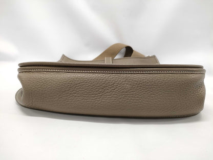 HERMES Evelyn 3 Taurillon Clemence Etoupe B Stamped Shoulder Bag