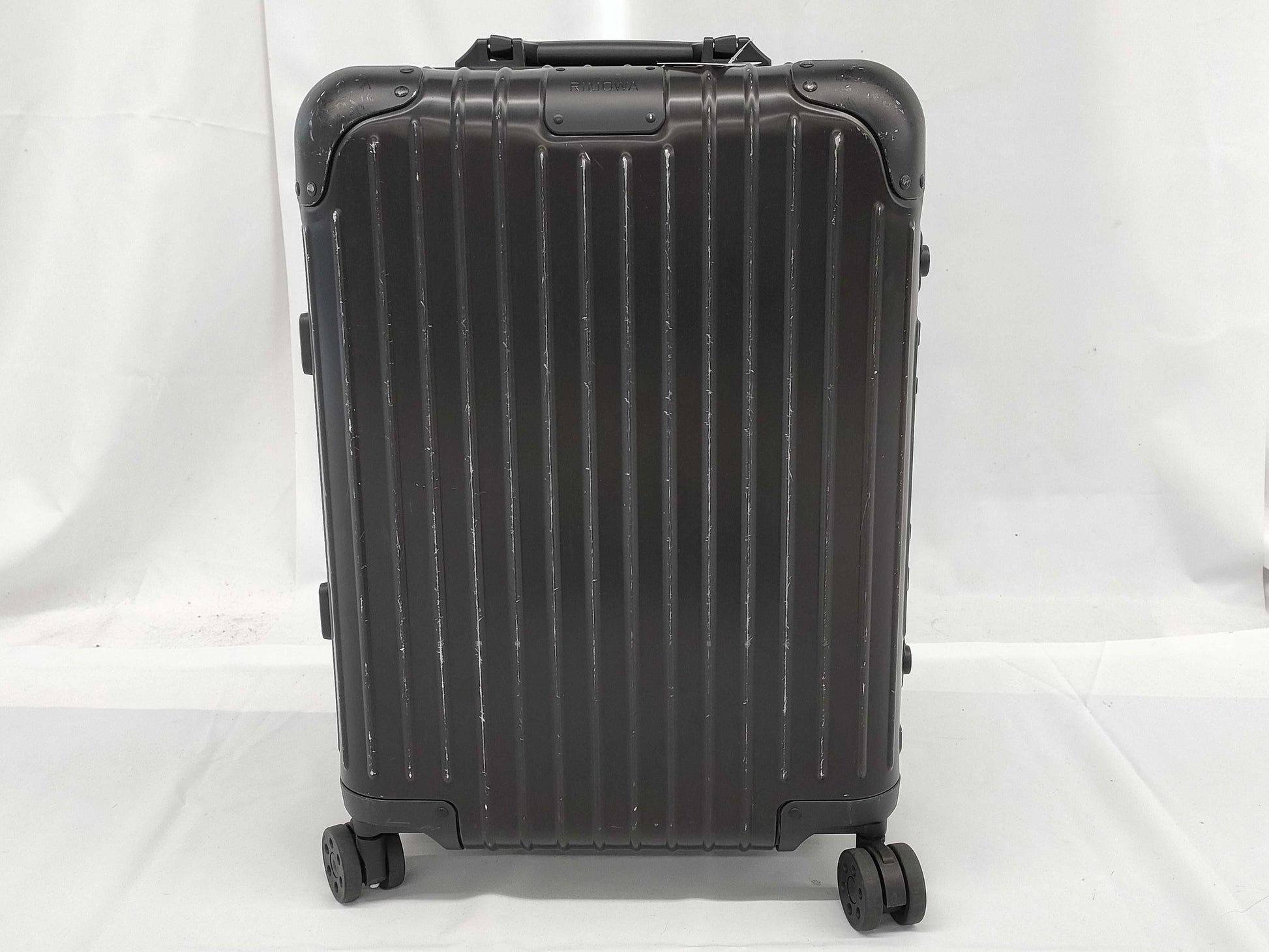 RIMOWA RIMOWA Aluminum Suitcase Black Carry-on Bag