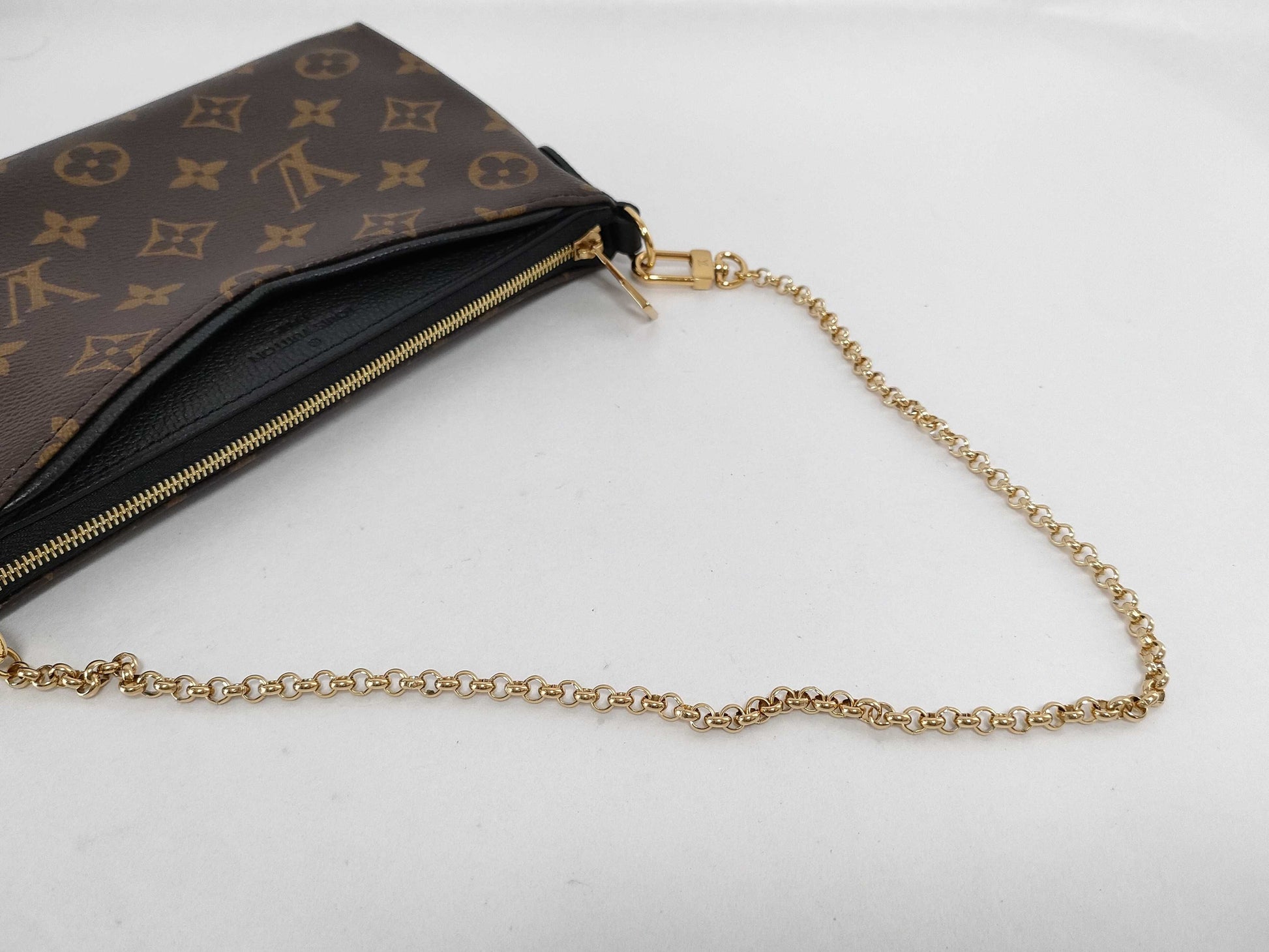 LOUIS VUITTON Monogram Pallas Clutch M41639 Shoulder Bag