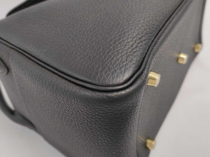 HERMES Lindy 26 U Taurillon Black Gold Handbag