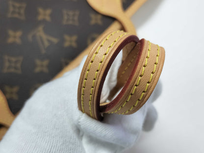 LOUIS VUITTON Monogram Neverfull GM Tote Bag with Pouch M40157