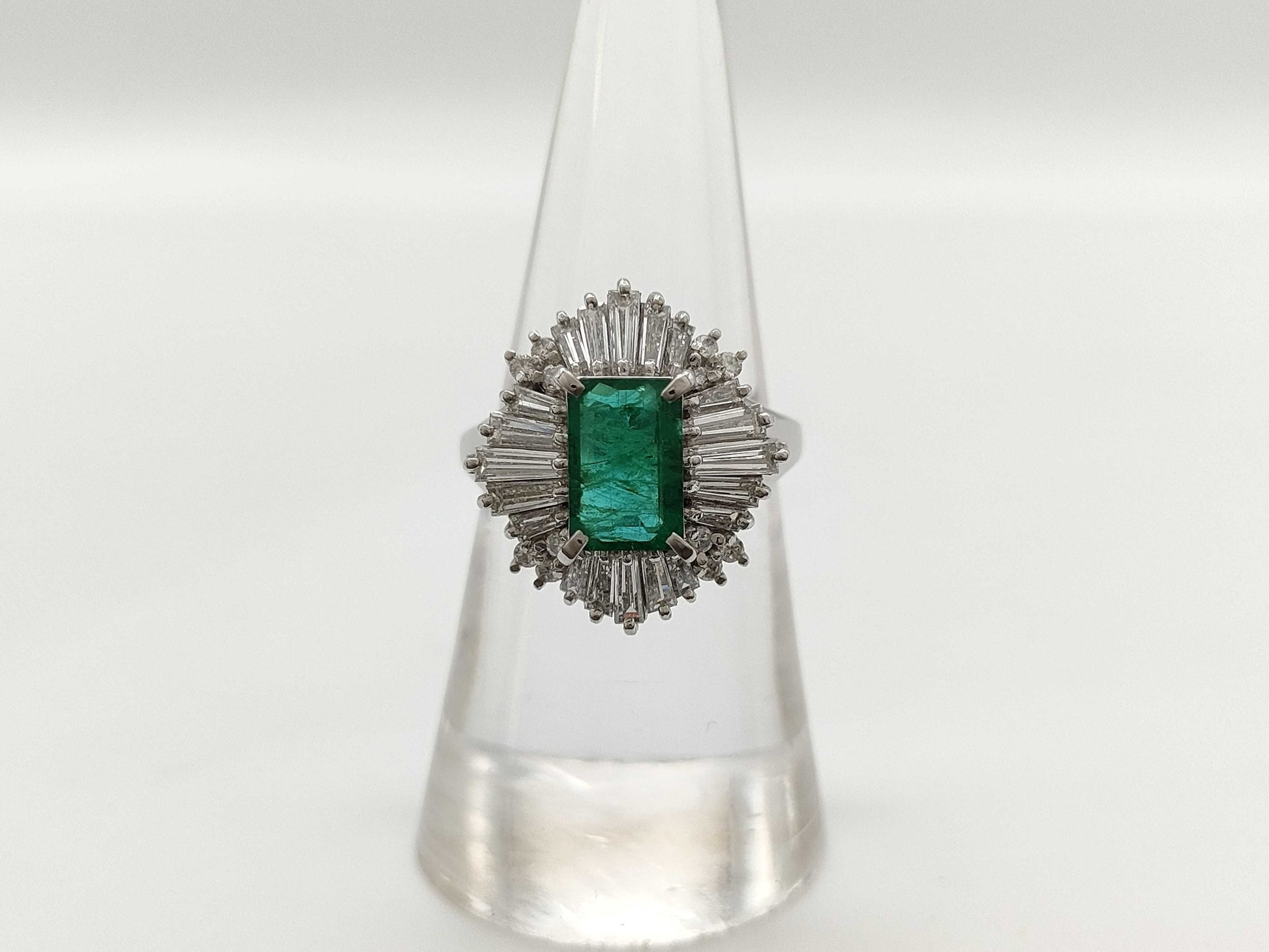 E1.30ct D1.11ct PT900 9.0g Ring 