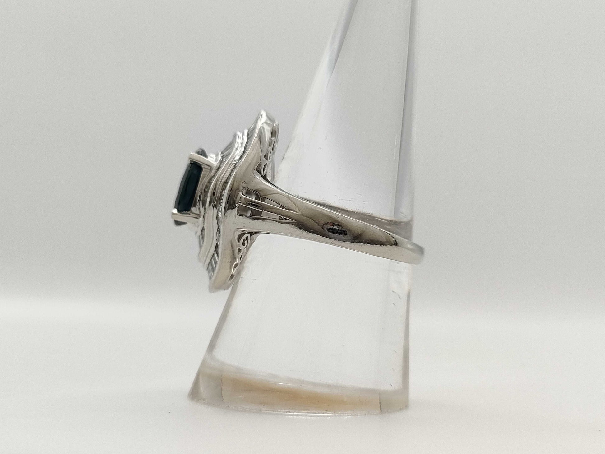 S2.37ct D1.35ct PT900 11.0g Ring 