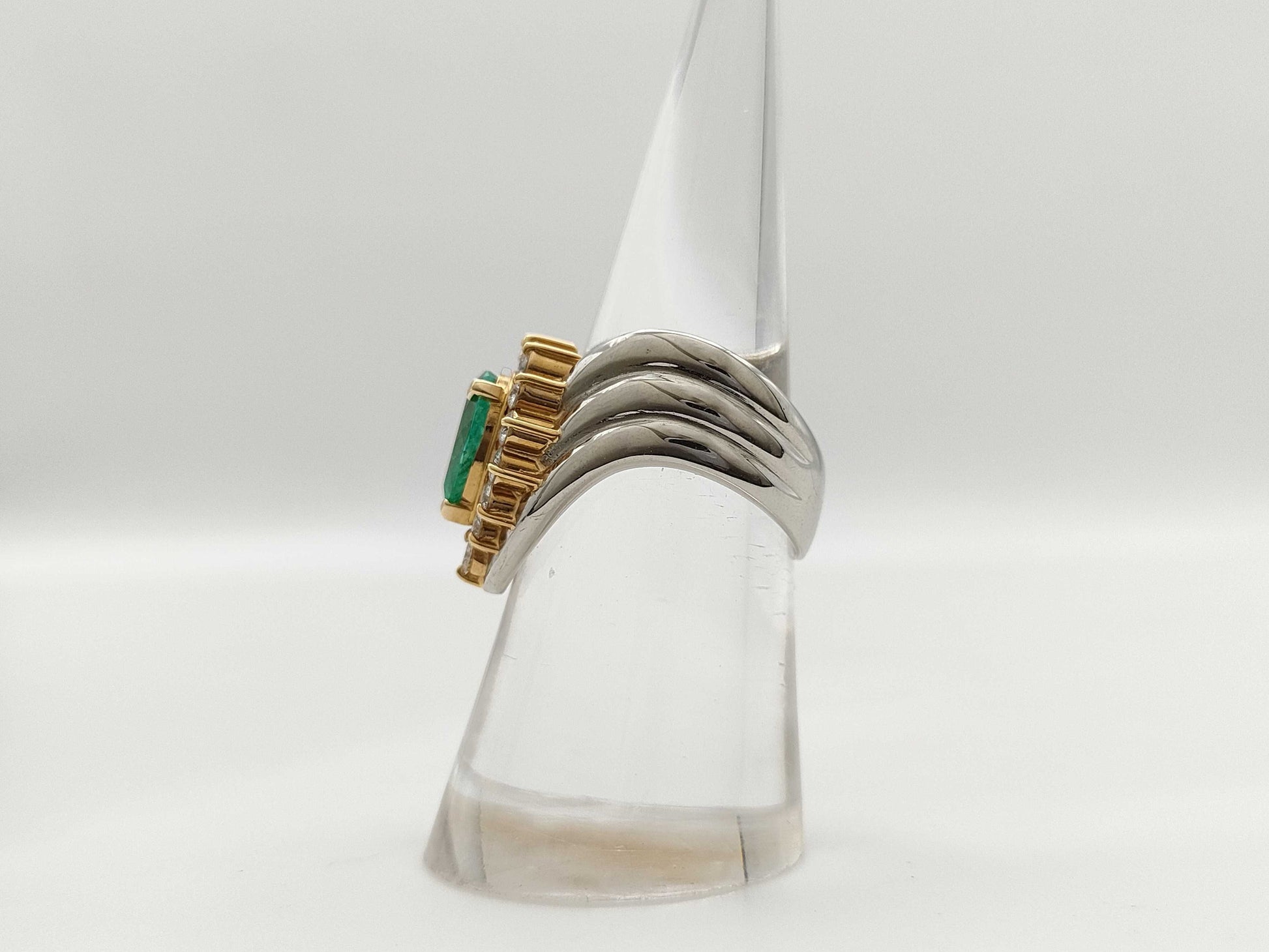 E1.37ct D0.57ct PT900/K18 13.3g Ring 