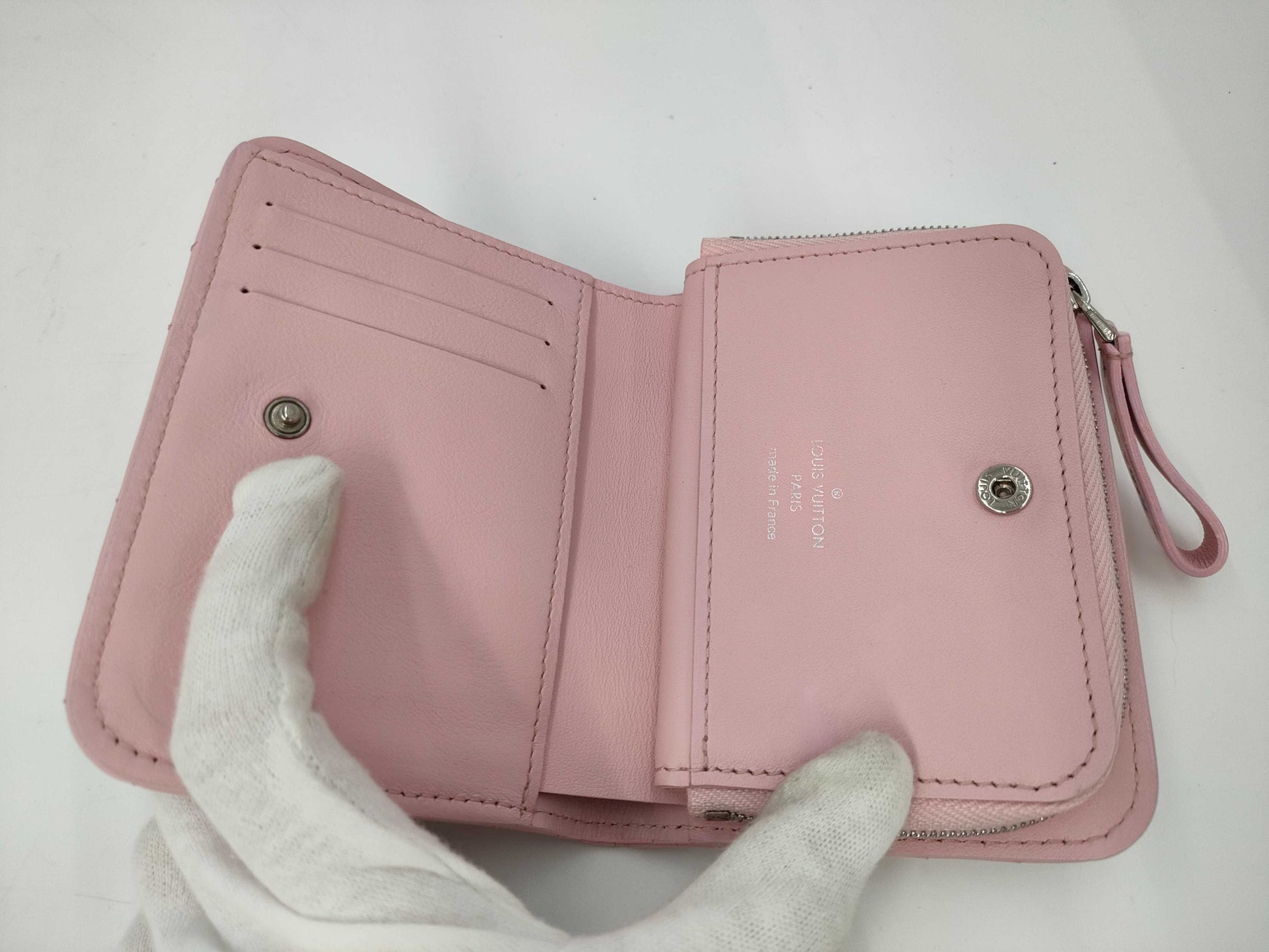 LOUIS VUITTON New Wave Compact M63791 Pink Bi-fold Wallet