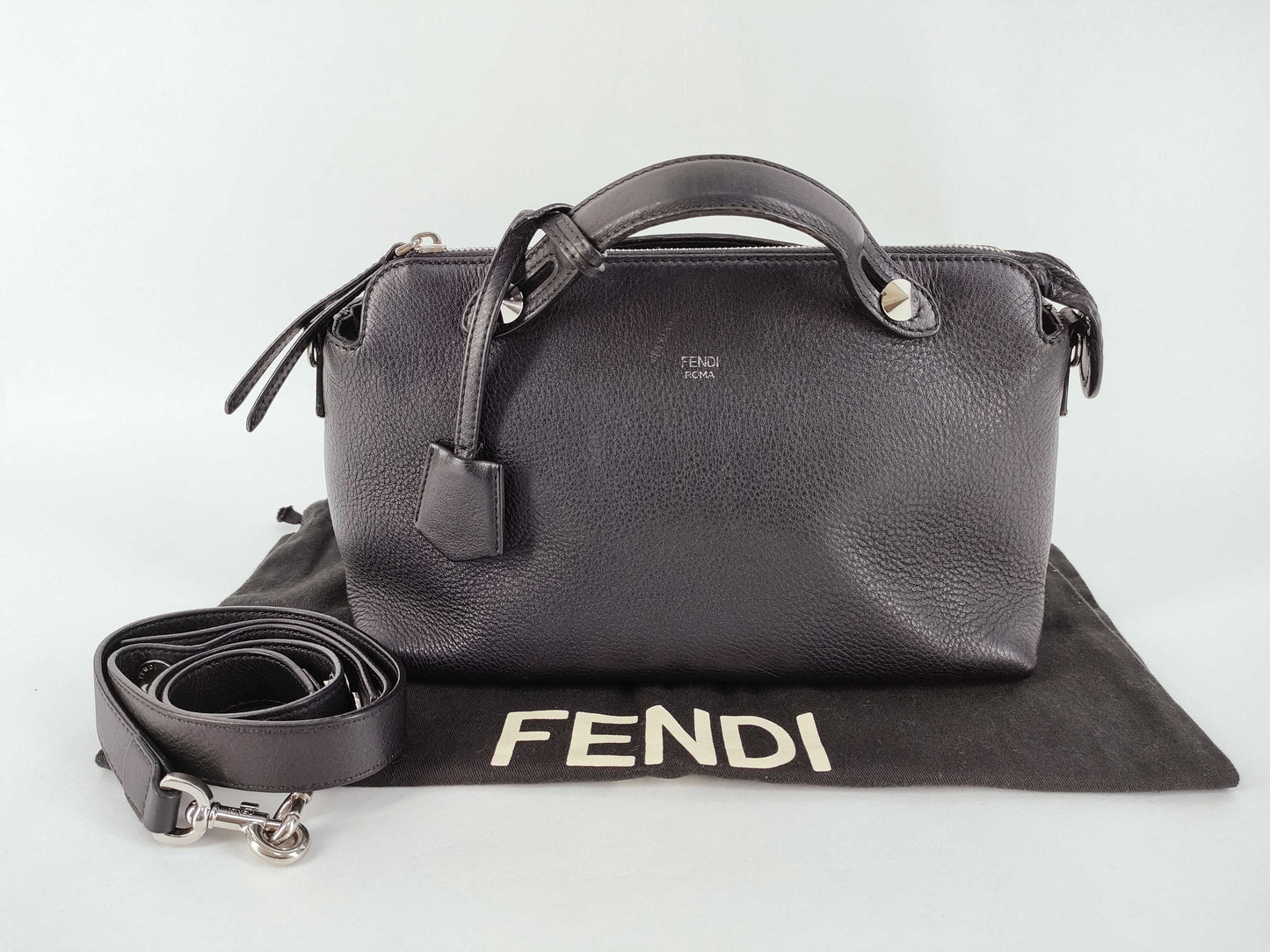 FENDI FENDI By the Way BLK Handbag