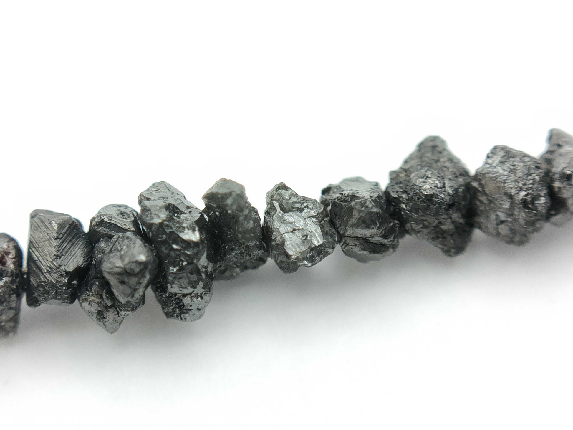 Colored Stone Metal Necklace 6.1g 