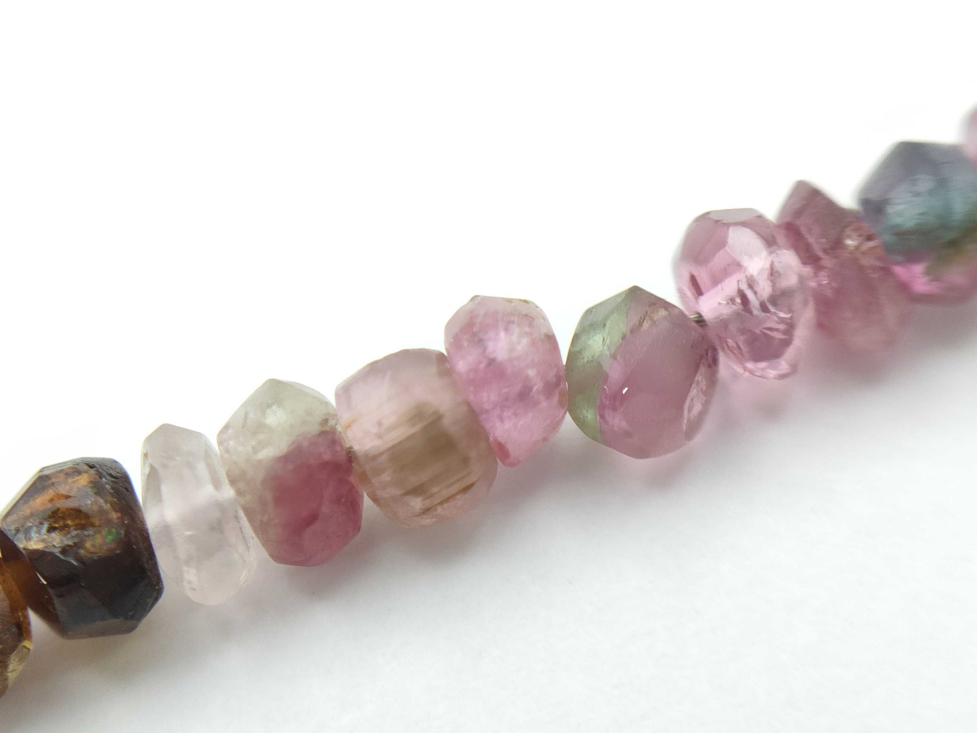 Tourmaline 18K 8.8g Necklace 