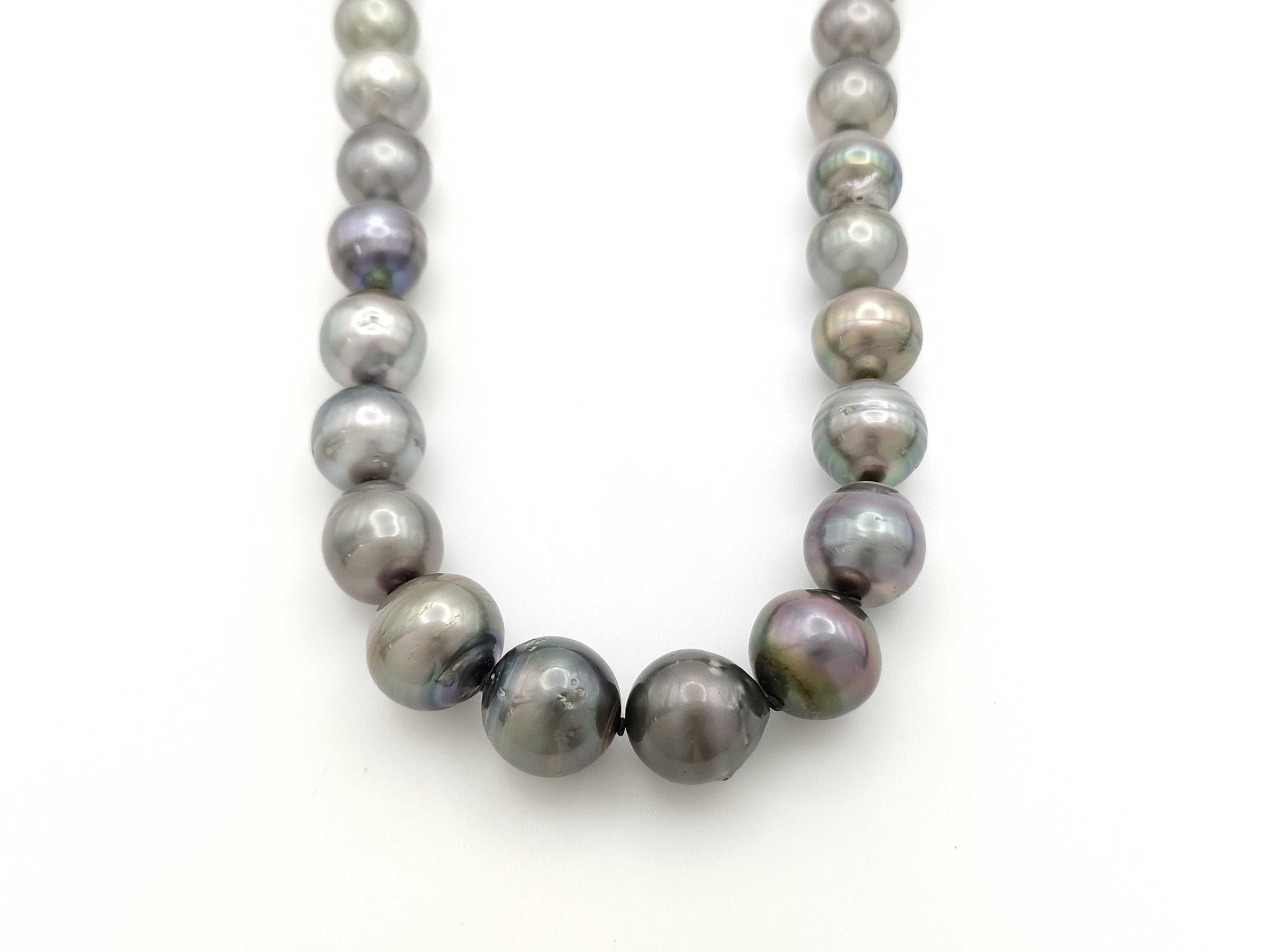 Semi-round pearl necklace, diameter approximately 11.9mm-15.4mm, sterling silver, 99.2g .