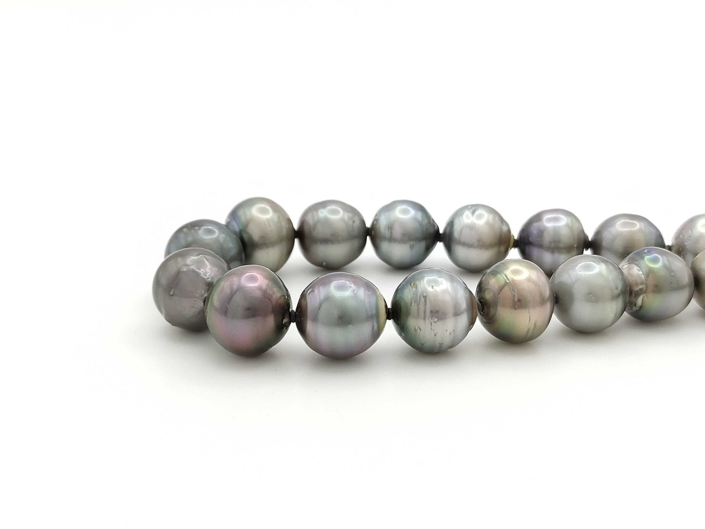 Semi-round pearl necklace, diameter approximately 11.9mm-15.4mm, sterling silver, 99.2g .