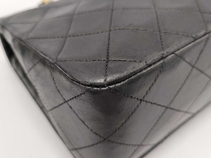 CHANEL Matelasse Black Shoulder Bag 1417508