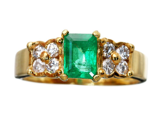 E0.59ct Diamond 750 2.8g Ring 