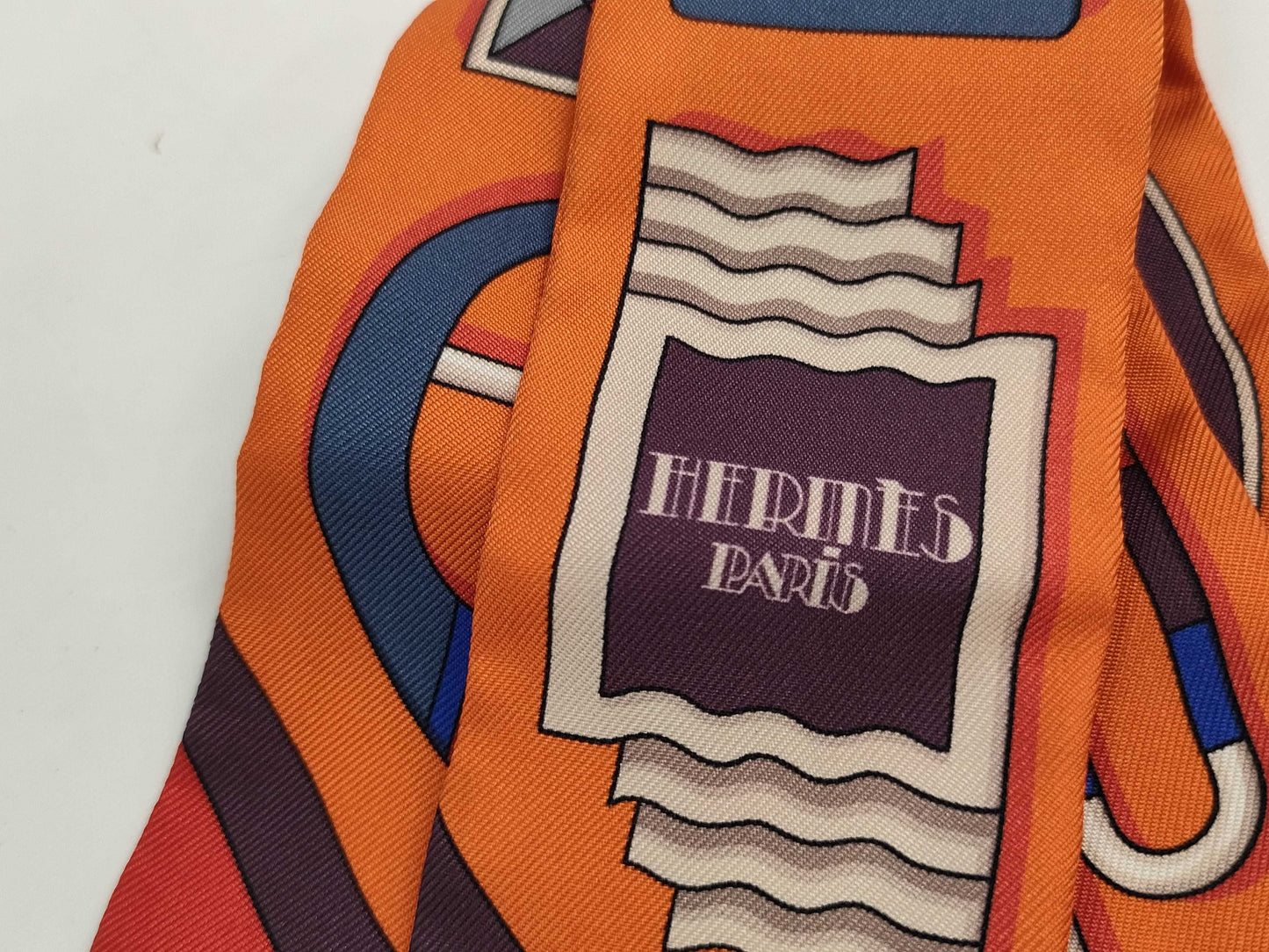 HERMES Twilly Scarf