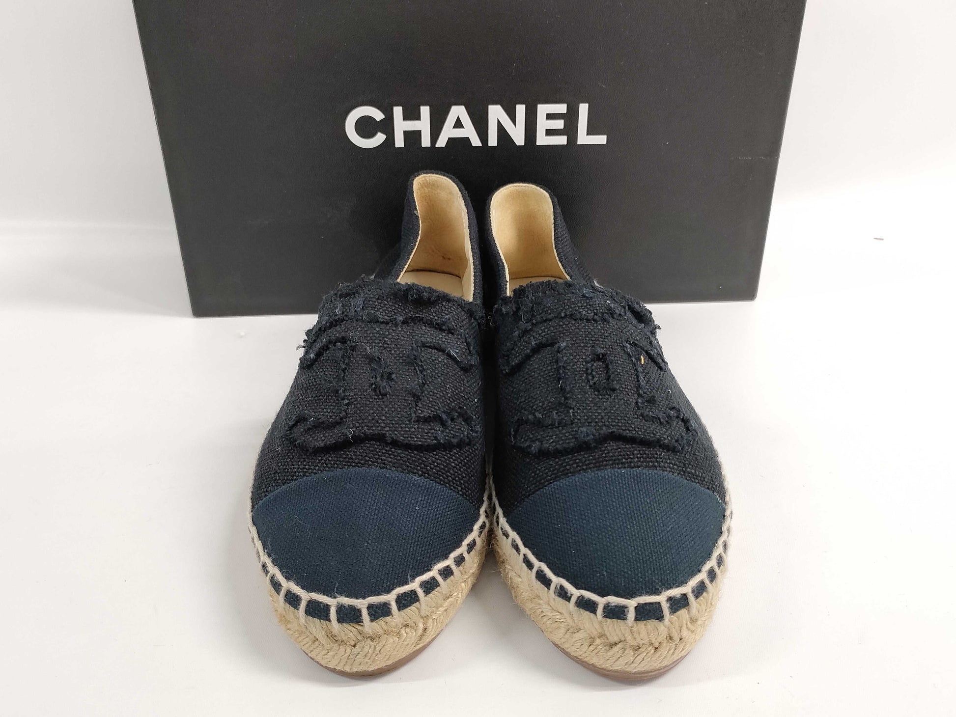 CHANEL CHANEL Women's Shoes Size 35 Sneakers