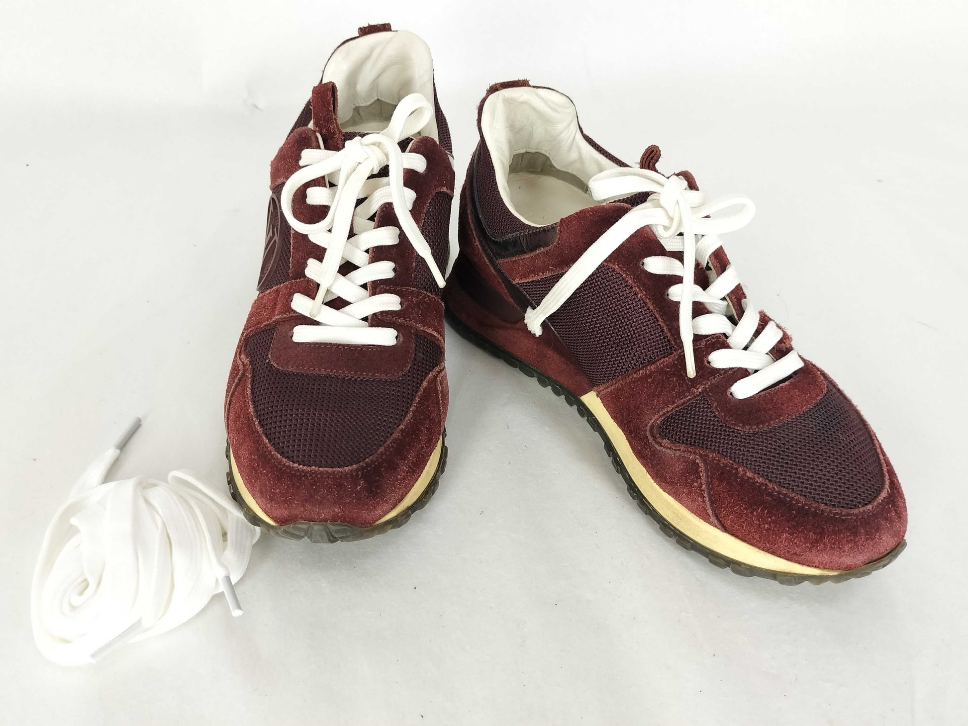 LOUIS VUITTON Louis Vuitton Women's Shoes Size 35 Sneakers