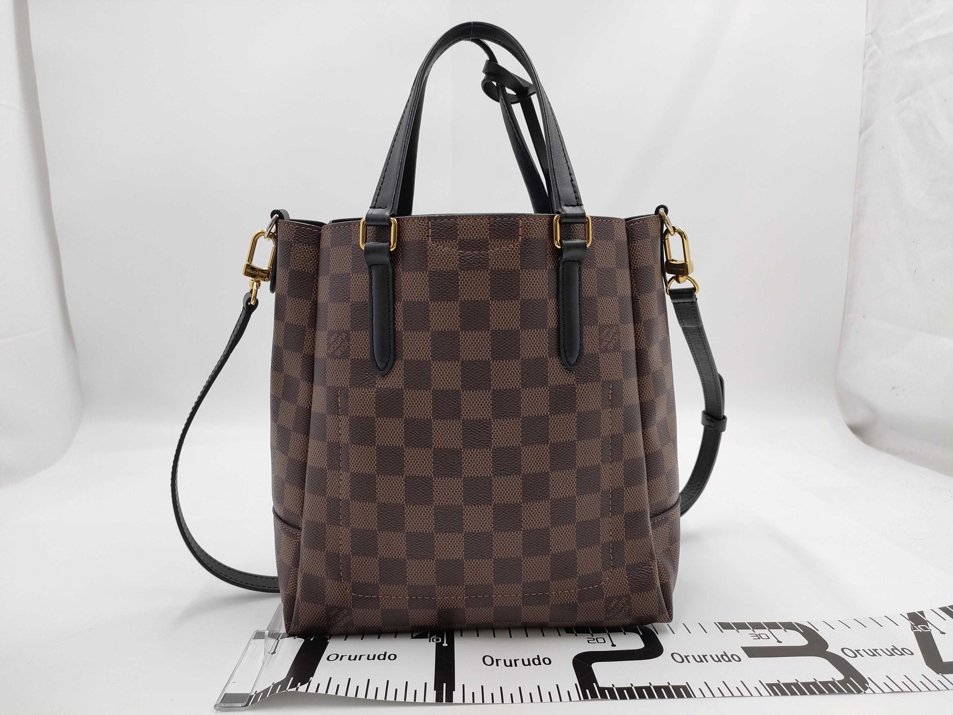 LOUIS VUITTON Belmont handbag
