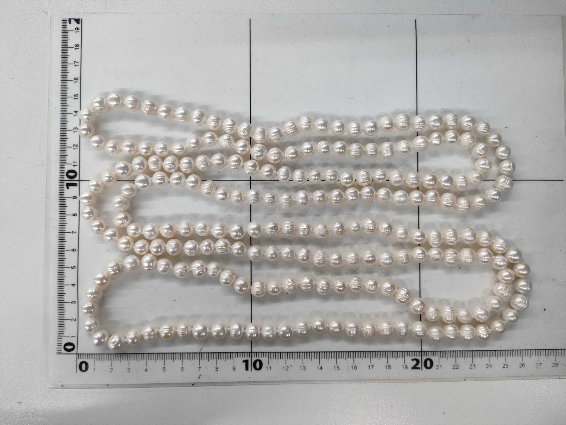 Semi-round pearl necklace, diameter approximately 8.2-10.0mm, weight 223.2g 