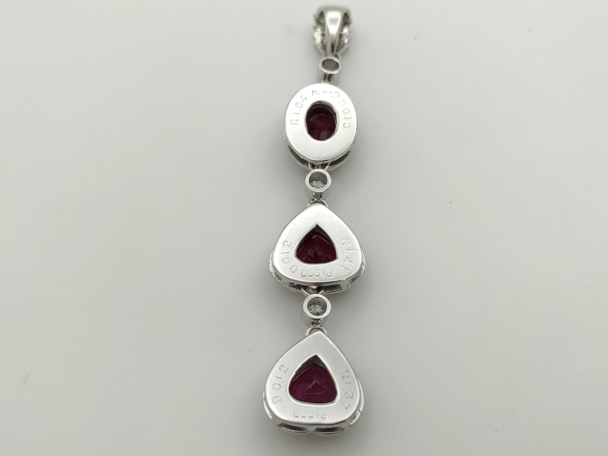 R1.04ct/1.41ct/1.37ct D0.13ct/0.12ct/0.12ct PT900 8.6g Pendant Top 