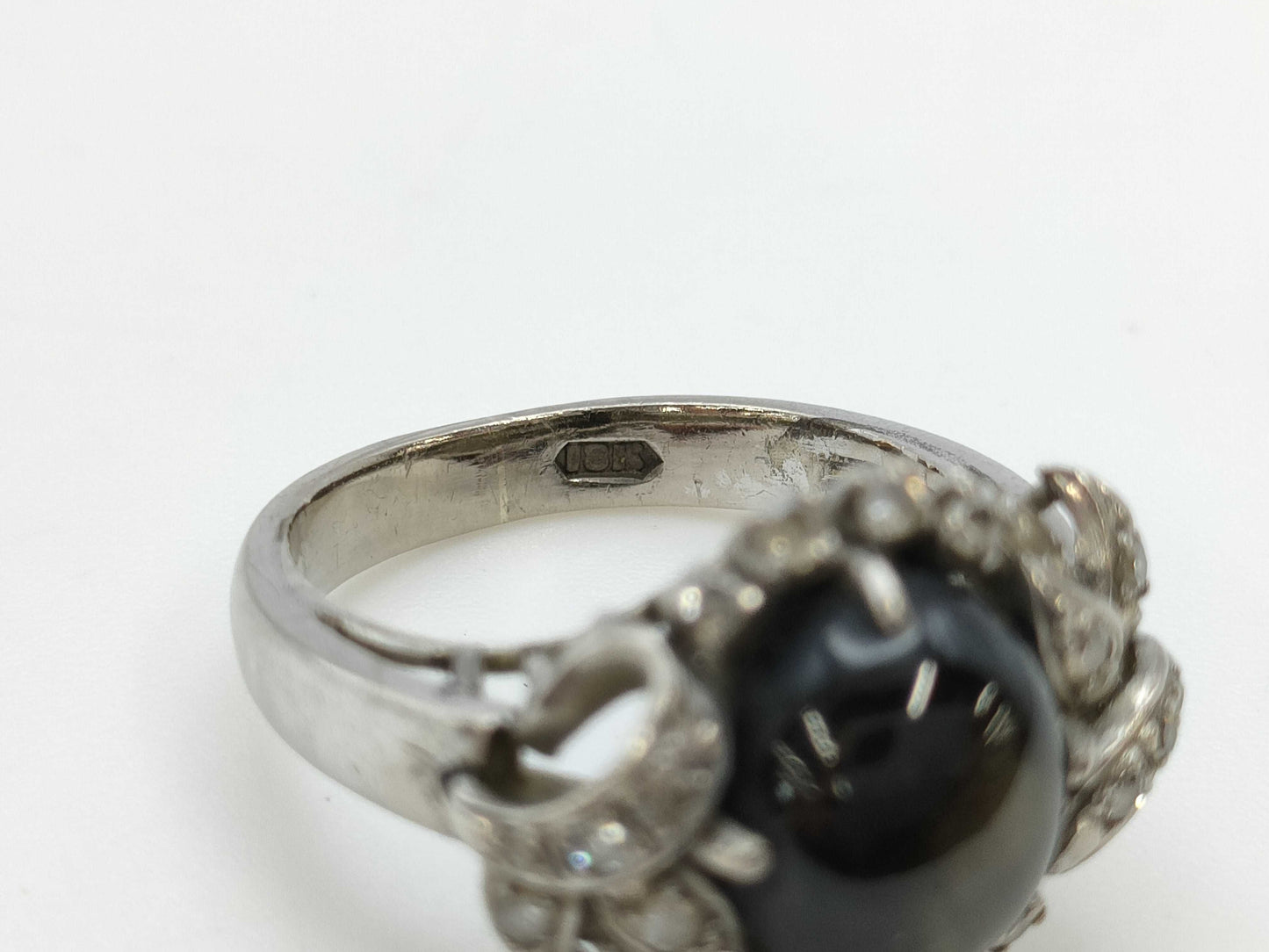 Black Star Sapphire and Diamond K4 5.8g Ring 
