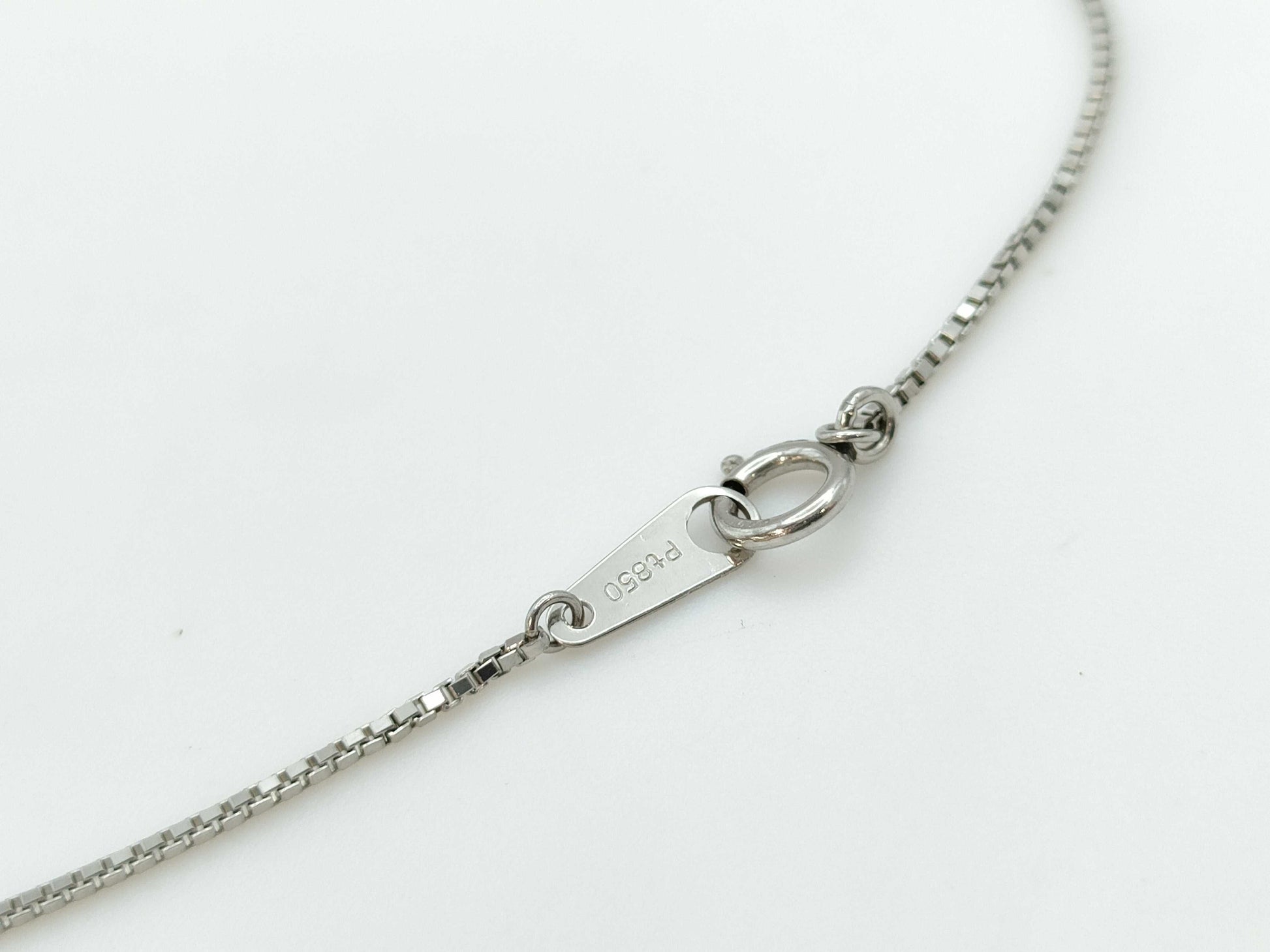 D1.070ct PT900/850 5.0g Necklace 