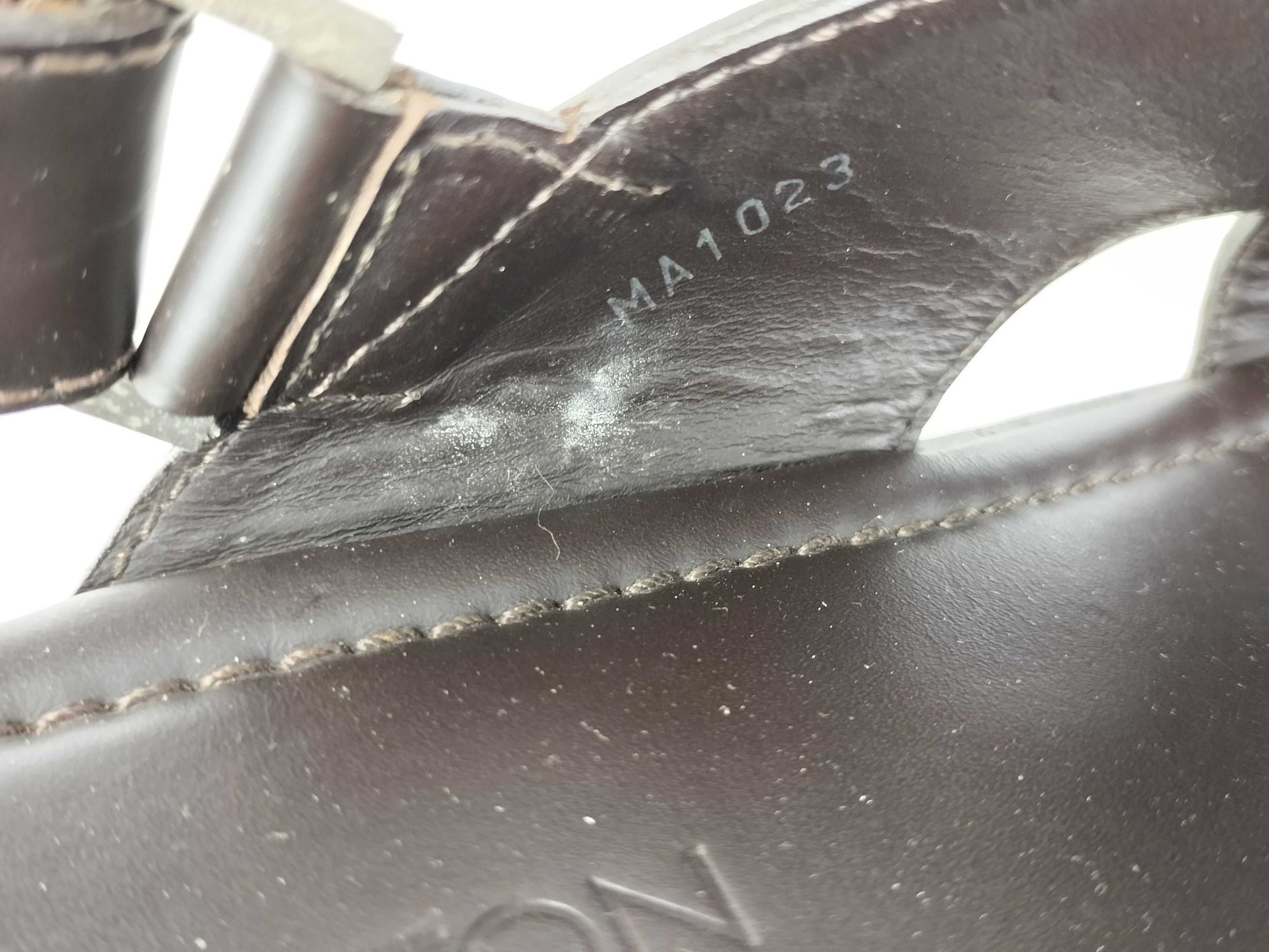 LOUIS VUITTON Leather Monogram Sandals, Size 6, MA1023