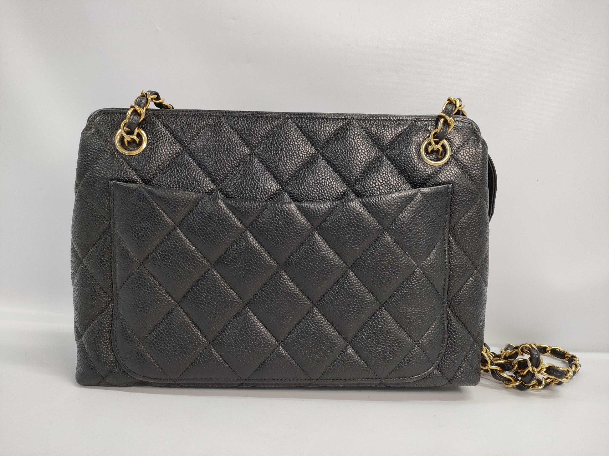CHANEL Matelasse Shoulder Bag