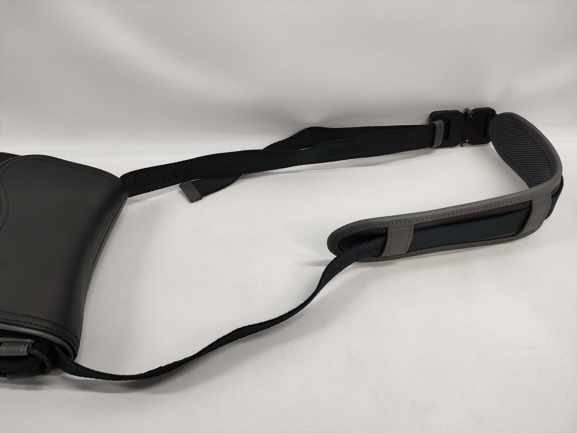 Dior SACAI collaboration saddle bag shoulder bag