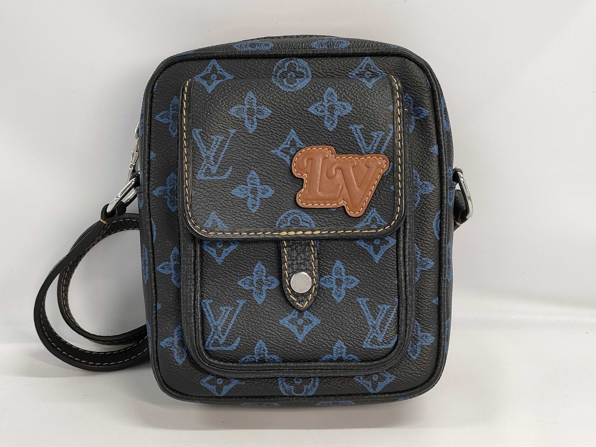 LOUIS VUITTON Louis Vuitton Camera Bag Shoulder Bag