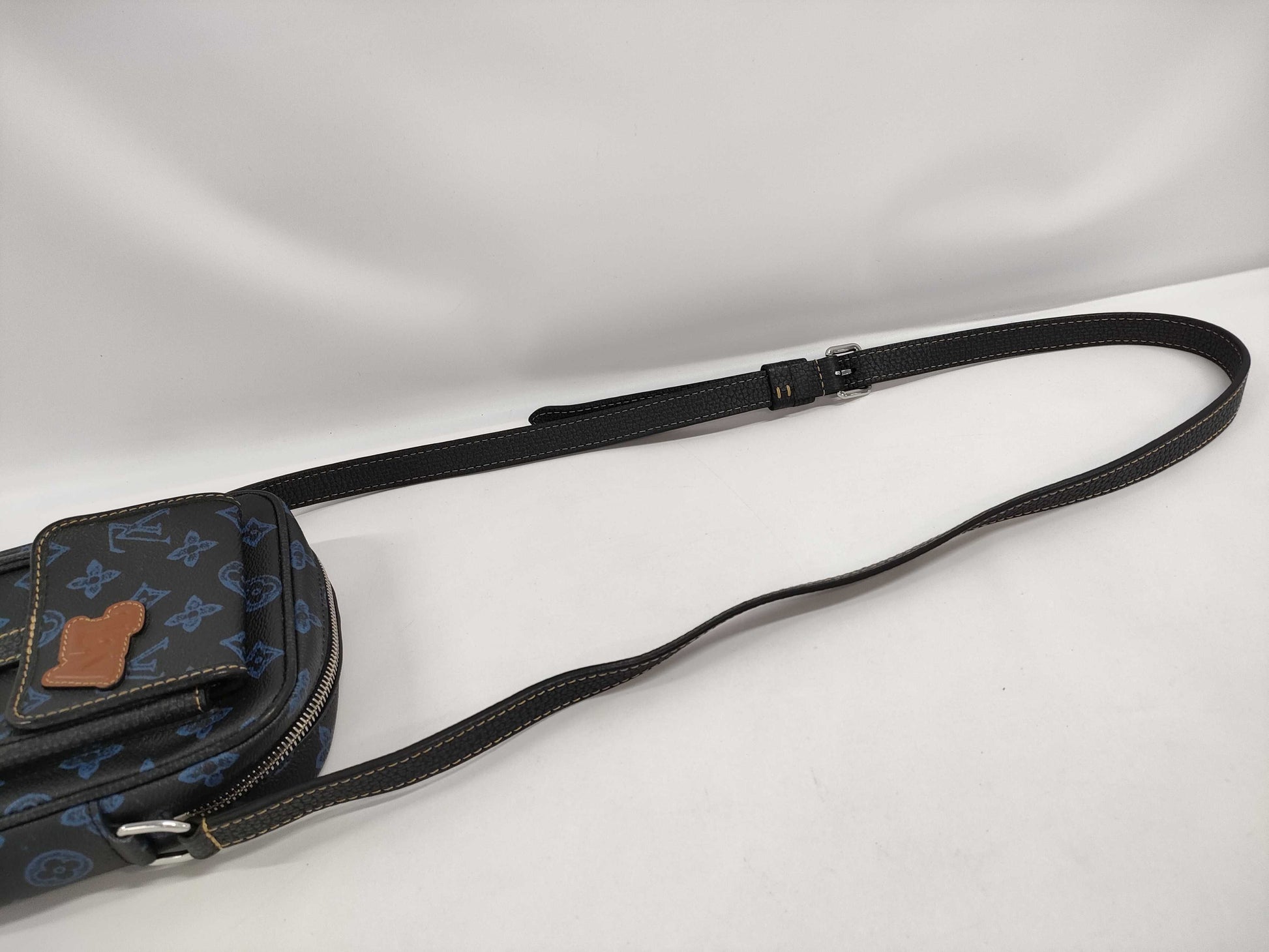 LOUIS VUITTON Louis Vuitton Camera Bag Shoulder Bag