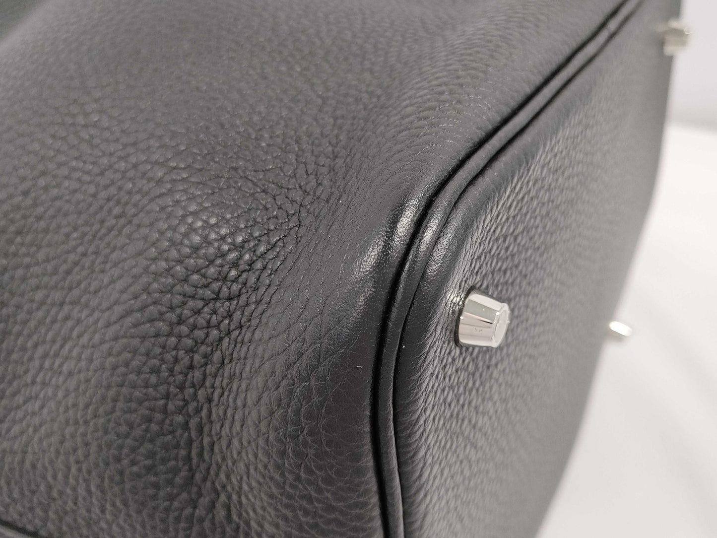 HERMES Picotin 22 Black Y Stamp Handbag