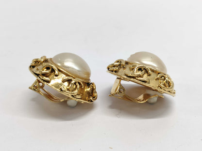 CHANEL Coco Mark Faux Pearl Earrings 94P Earrings