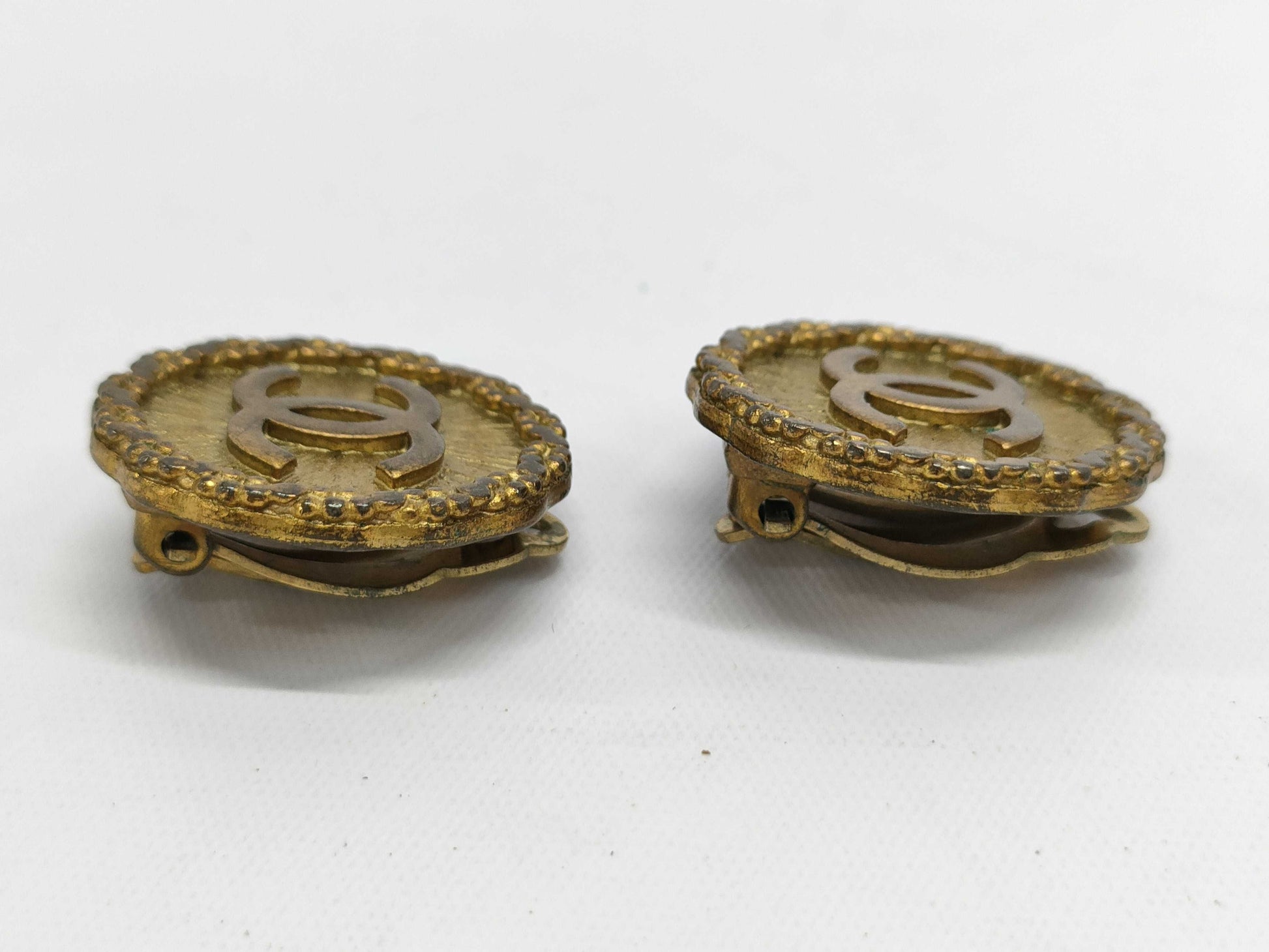 CHANEL Coco Mark Round Earrings 94A Earrings