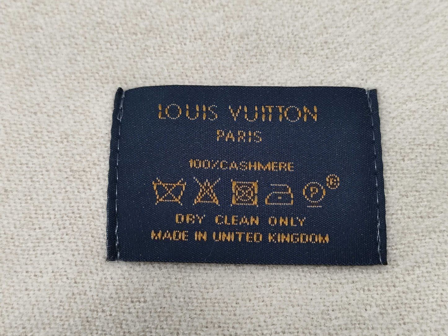 LOUIS VUITTON Current Cashmere Scarf with Box