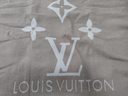 LOUIS VUITTON Current Cashmere Scarf with Box