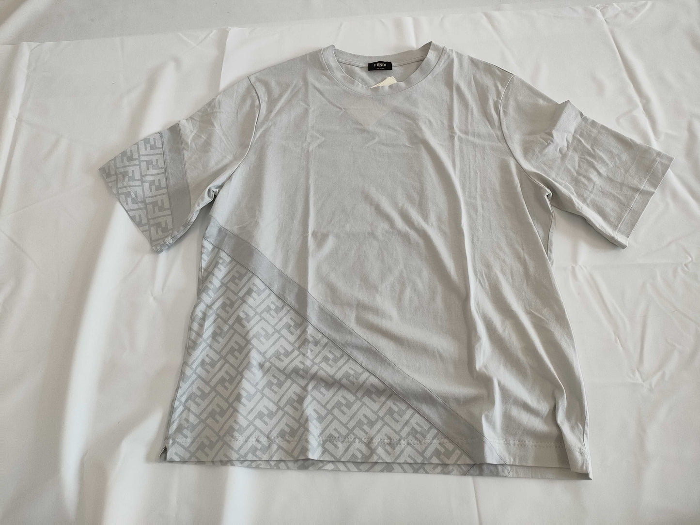 FENDI Unused T-shirt FF L T-shirt