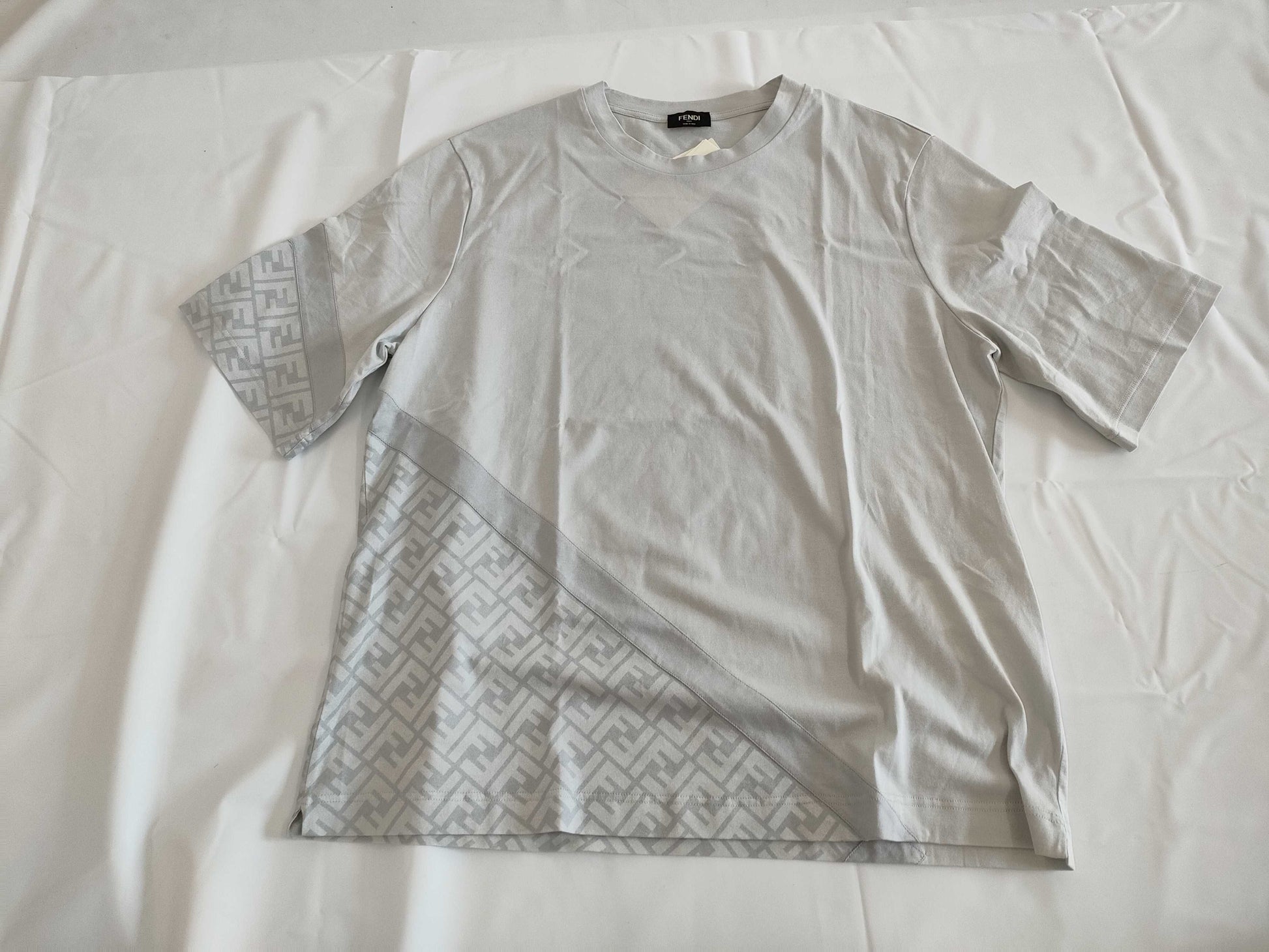 FENDI Unused T-shirt FF L T-shirt