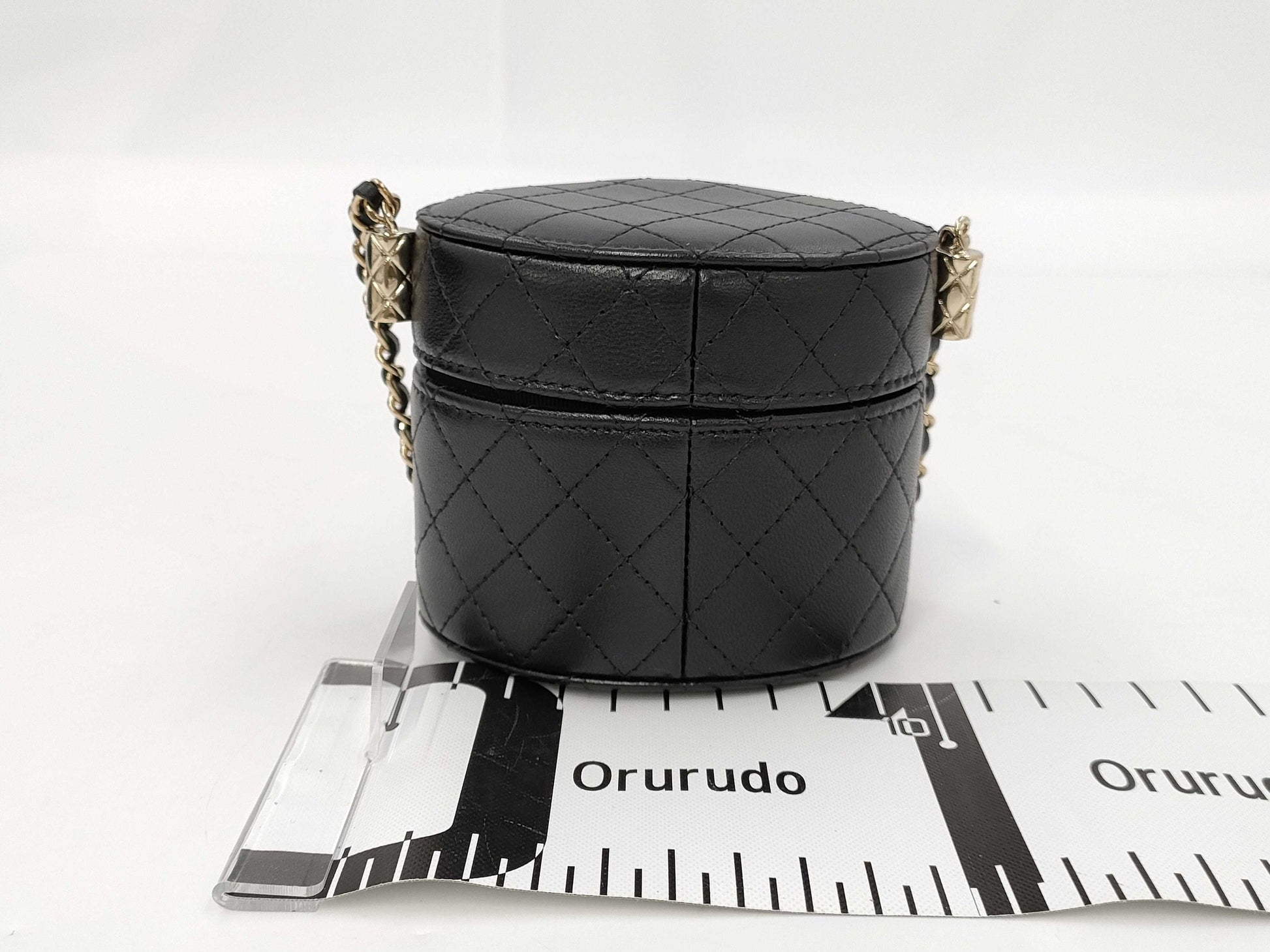 CHANEL Chain Shoulder Vanity Shoulder Bag