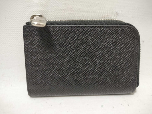 LOUIS VUITTON Taiga RFID Coin Purse