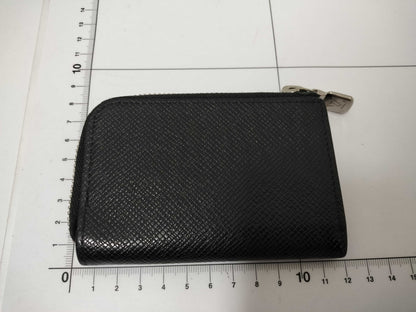 LOUIS VUITTON Taiga RFID Coin Purse