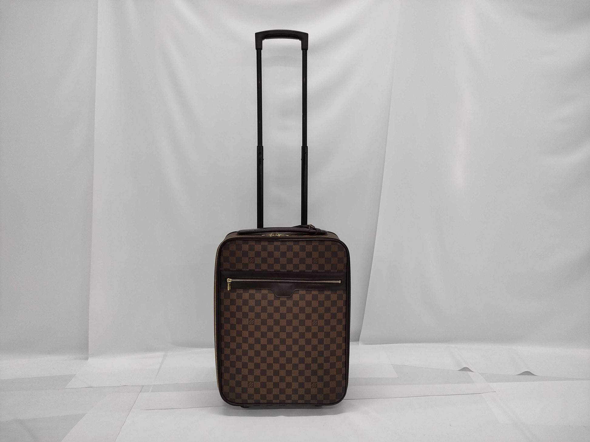 LOUIS VUITTON Damier Pegasus Carry Bag