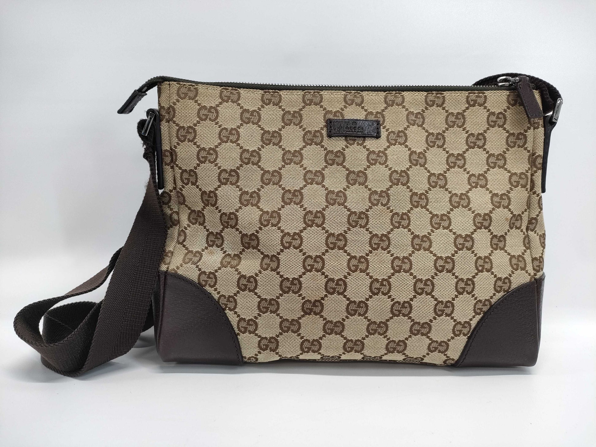 GUCCI GG Canvas Shoulder Bag 114273 001998