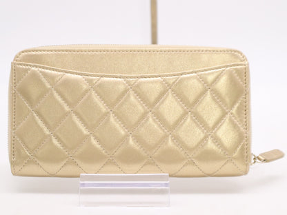 CHANEL A50097 Lambskin Matelasse Round Zip Wallet Gold 31960169 Wallet