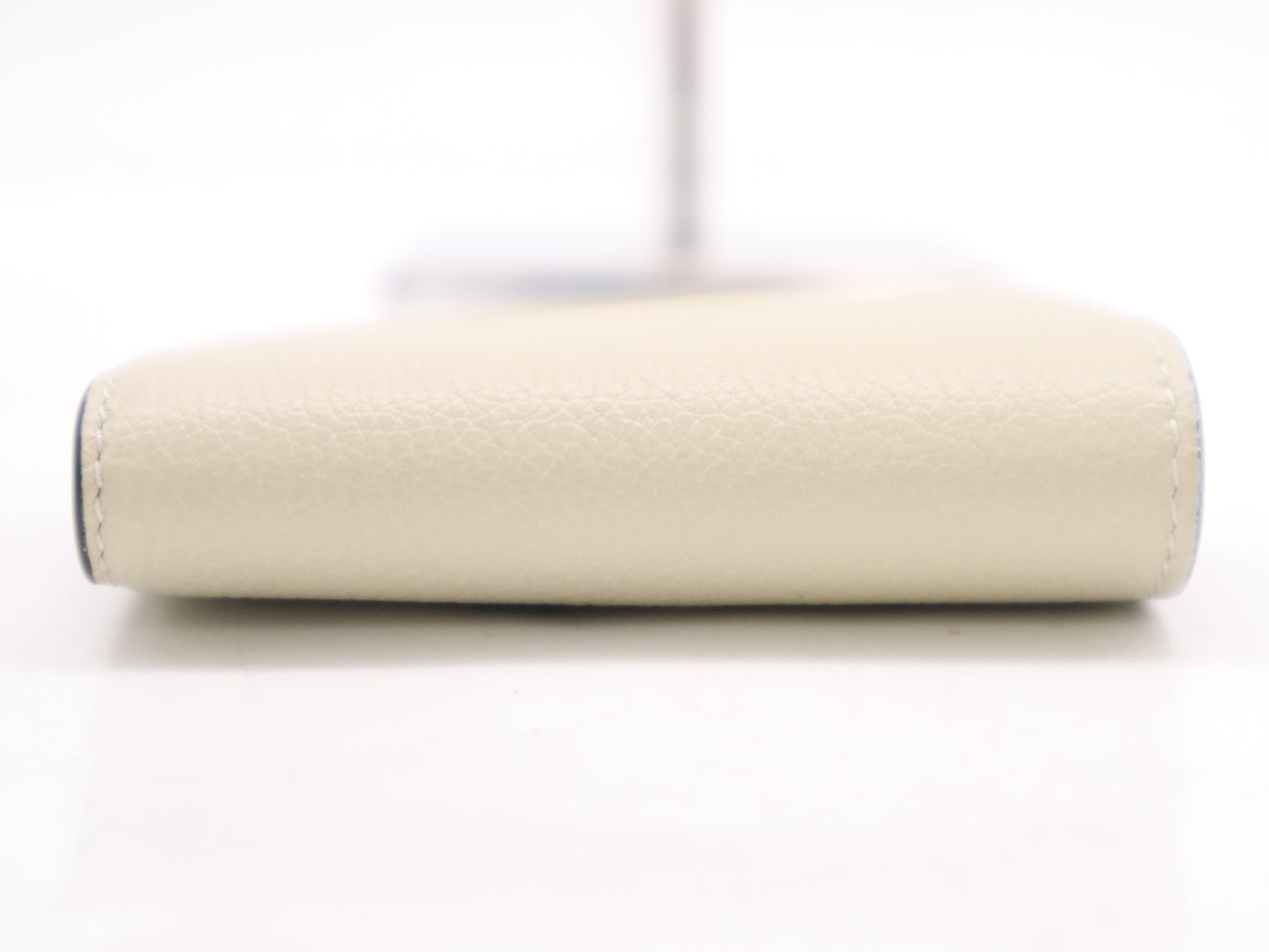 GUCCI 658681 Leather 0E8IG 9134 Logo Compact Wallet Beige 534563 Wallet