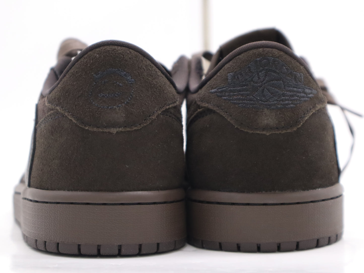 DM7866-202 Other Clothing Line Air Jordan 1 Low Travis Scott Suede Brown with Replacement Laces Size 28CM Sneakers