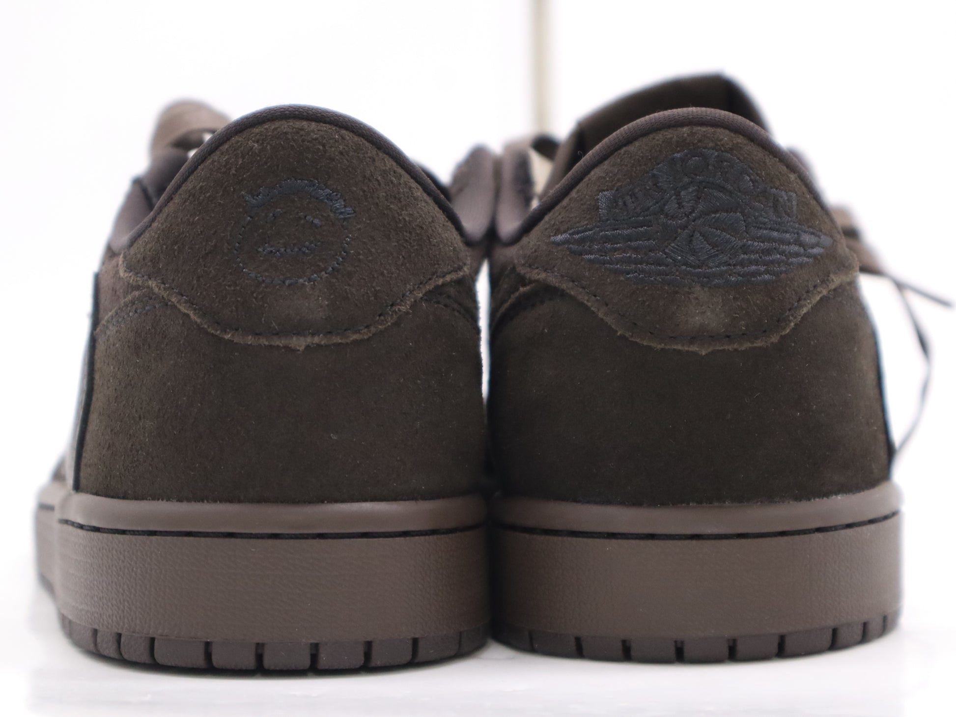 DM7866-202 Other Clothing Line Air Jordan 1 Low Travis Scott Suede Brown with Replacement Laces Size 28CM Sneakers