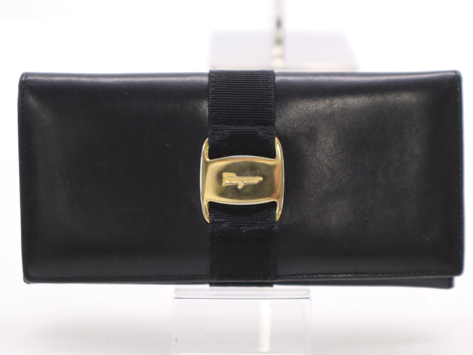 Salvatore Ferragamo 223059 Leather Vara Long Wallet with Ribbon, Black