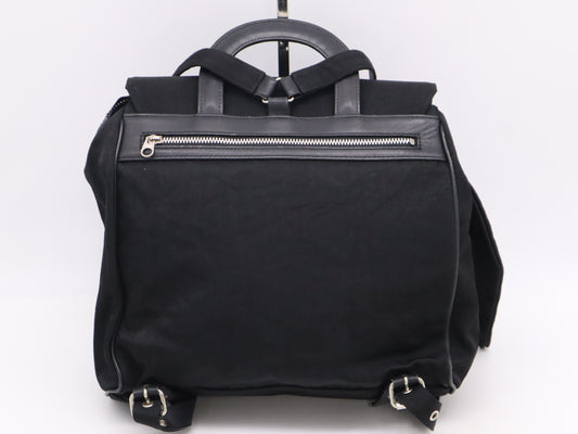 Les sacs Adam Leather and Nylon Backpack in Black with Pouch