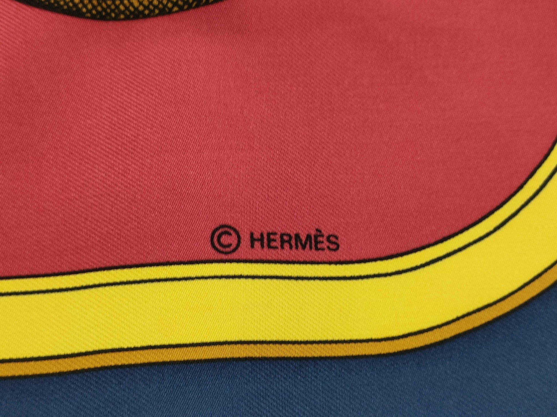 HERMES 100% Silk Carré 90 GRAND APPARAT Horse in Full Dress Red and Blue Scarf
