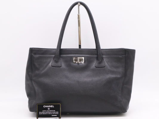 CHANEL Caviar Skin 2.55 Executive Tote Bag with Silver Hardware, Black Seal and Card Included, 10249221 Handbag